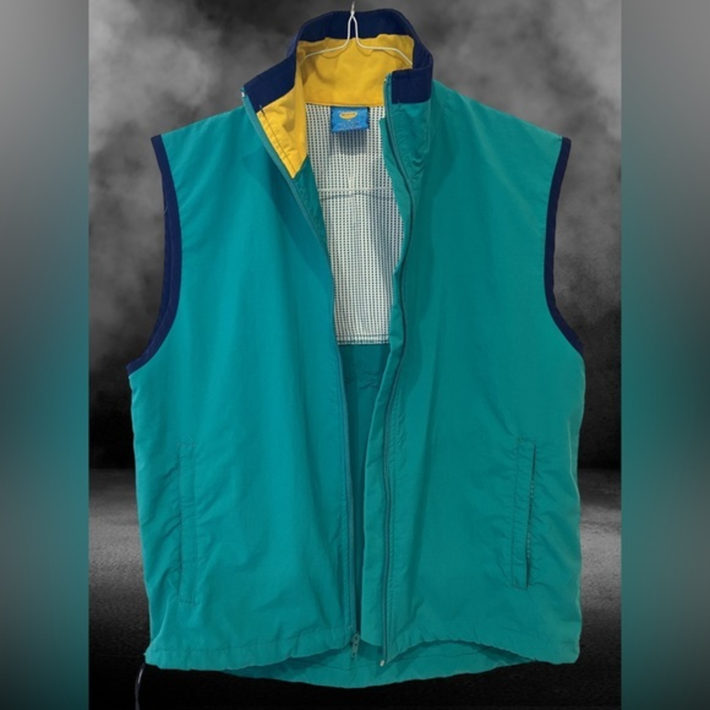 Women’s On Your Mark, Green And Blue‎ Vest, Size Medium